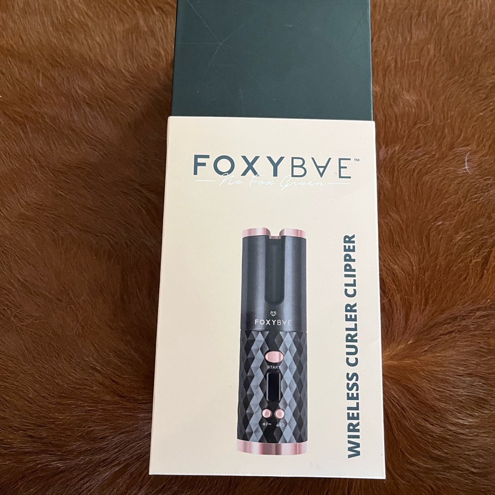 Foxy bae wireless curler